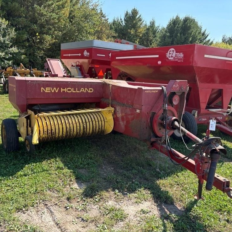NEW HOLLAND 311