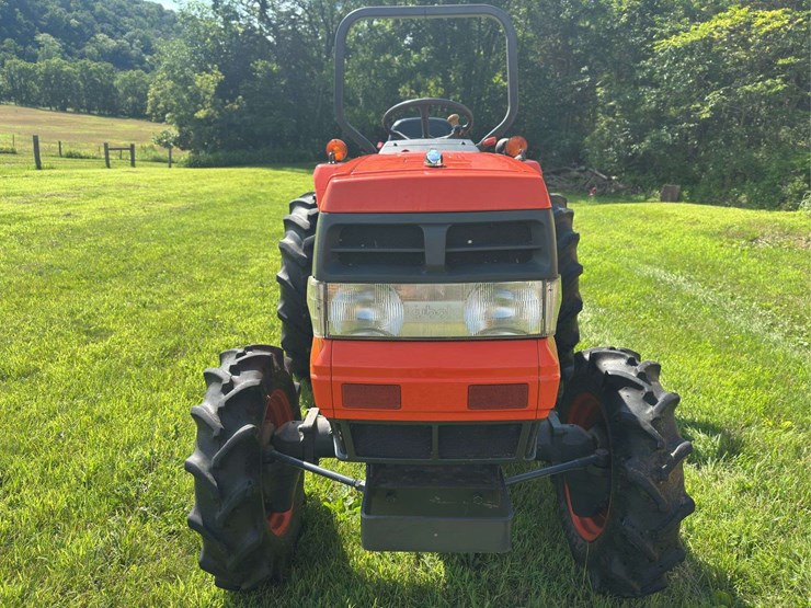 kubota-l2900-image-3