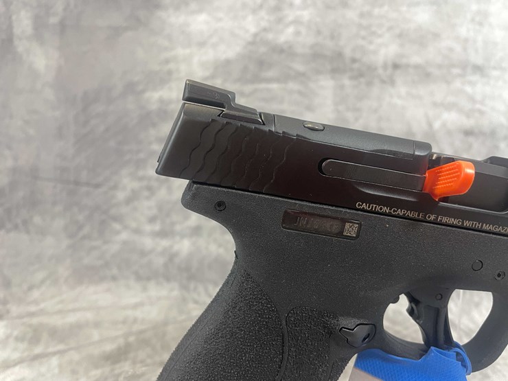 #5172-•-smith-&-wesson-m&p-shield,-9mm-luger-pistol,-sn:-jnj6613-(neenah,-wi)-image-7
