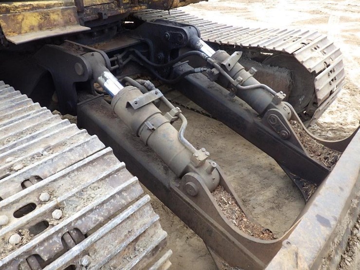 caterpillar-313b-cr-image-15