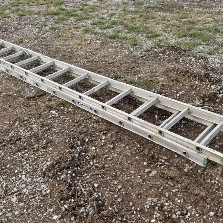 Werner 16 Ft Aluminum Extension Ladder