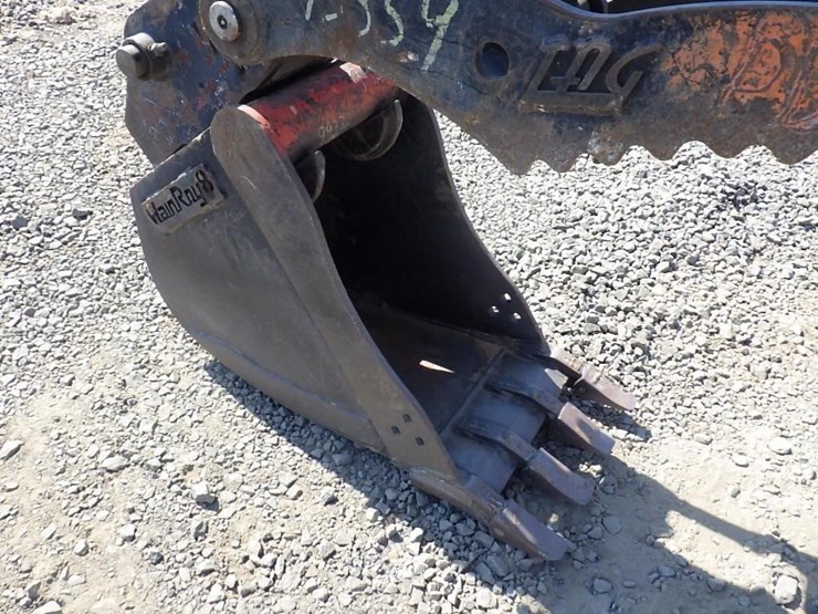 2017-takeuchi-tb290-image-7