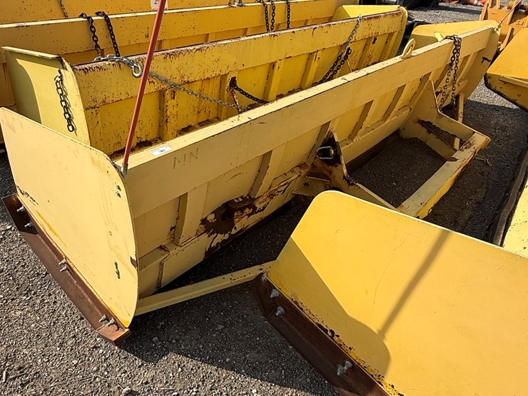 #67-•-14-ft.-heavy-duty-push-box-blade-for-wheel-loaders-image-1