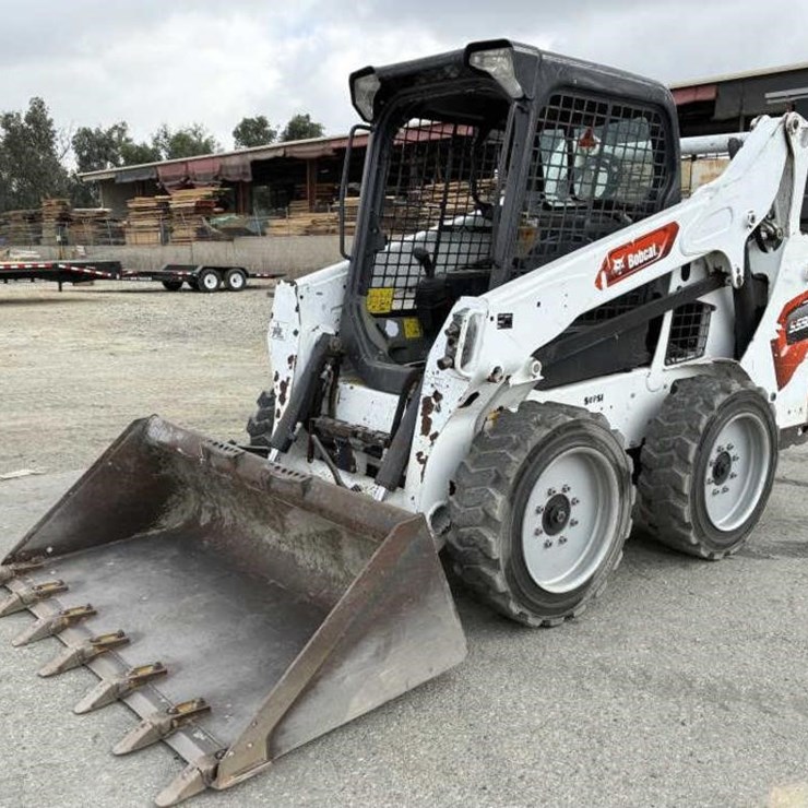 2021 BOBCAT S590
