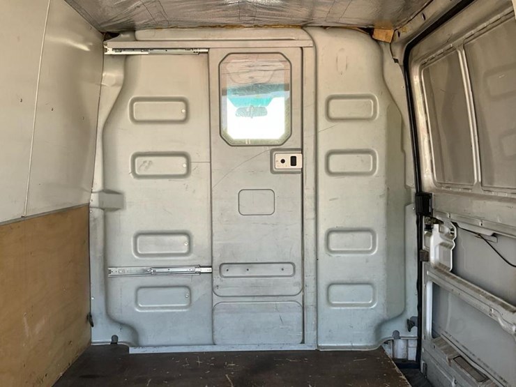 2004-dodge-sprinter-2500-image-82