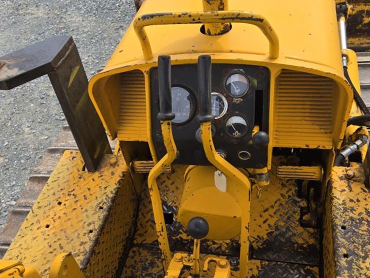 deere-350b-image-40