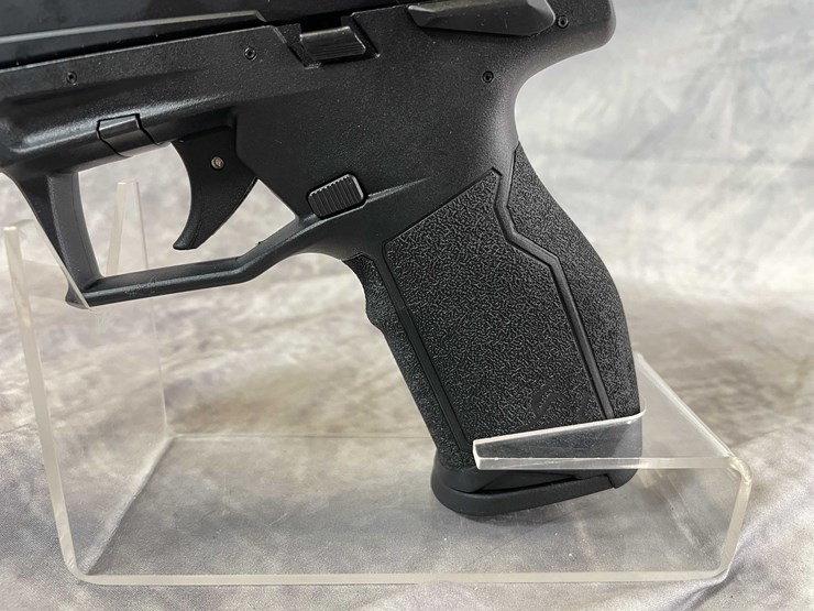#5144-•-taurus,-22-lr-pistol,-sn:-tx22141,-(neenah,-wi)-image-21