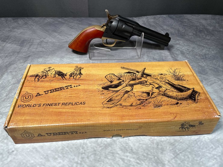 #5163-•-stoeger-cattleman,-45-colt-revolver,-sn:-um3413,-(neenah,-wi)-image-1