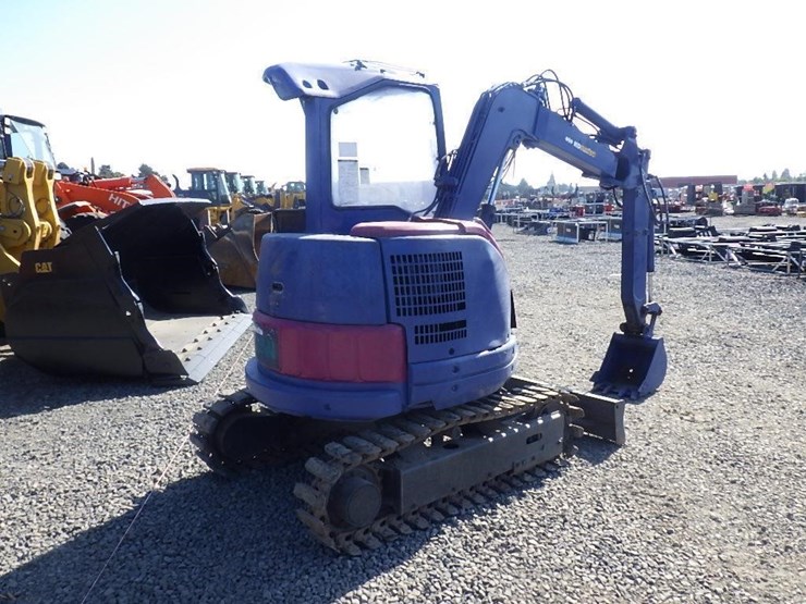 komatsu-pc28uu-image-4