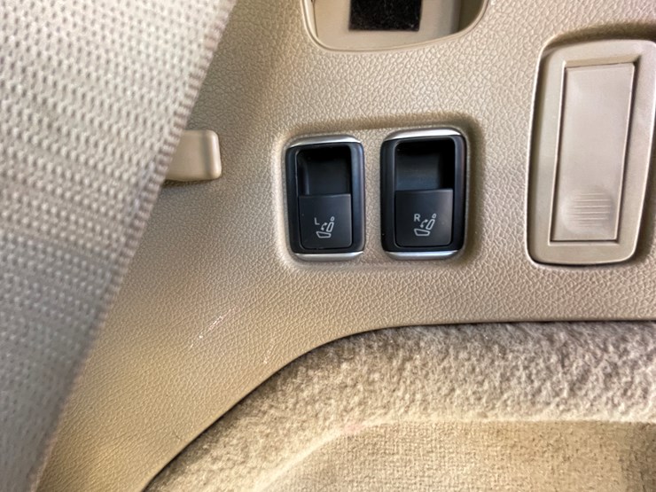 2015-mercedes-benz-gl450-image-48