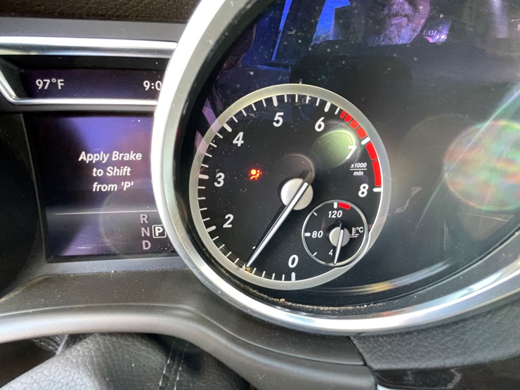 2015-mercedes-benz-gl450-image-70