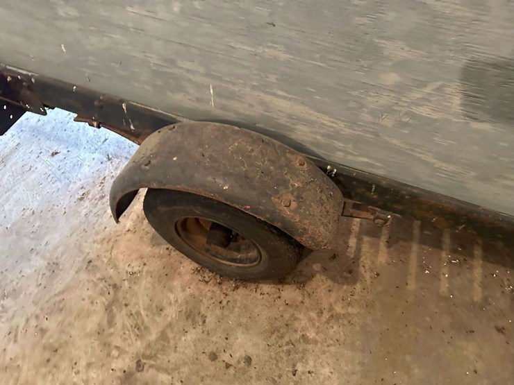 1973-single-axle-trailer,-8'-image-4