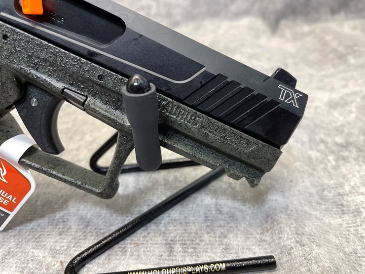 #4575-•-taurus-tx22,-.22-lr-handgun,-sn:-1pt419684,-(princeton,-mn)-image-2