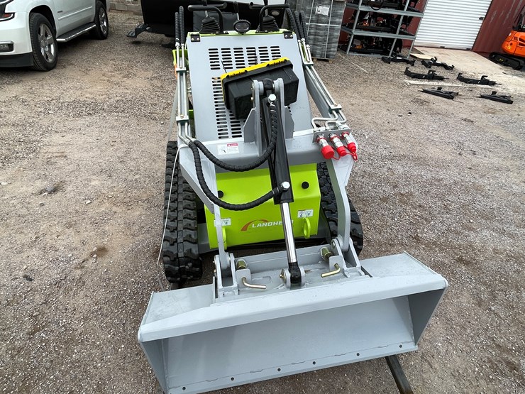 #2026-•-mini-skid-steer-loader-image-2