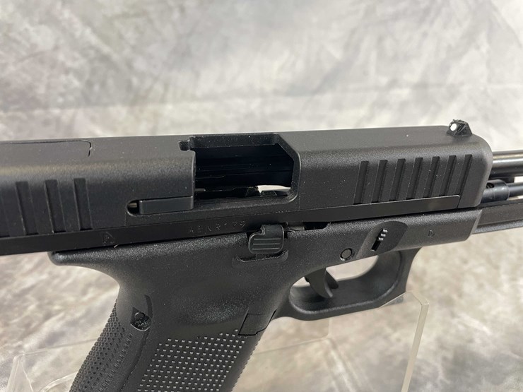 #5141-•-glock-g44,-22-lr-pistol,-sn:-aenr179,-(neenah,-wi)-image-11