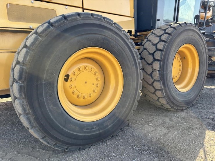 2012-deere-672gp-image-31