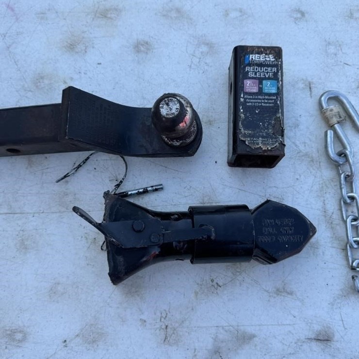 2 in Receiver Hitch, Trailer Coupler & Sleeve