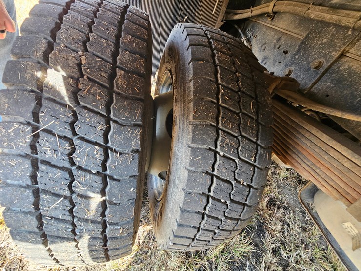 2011-ford-f450-image-73