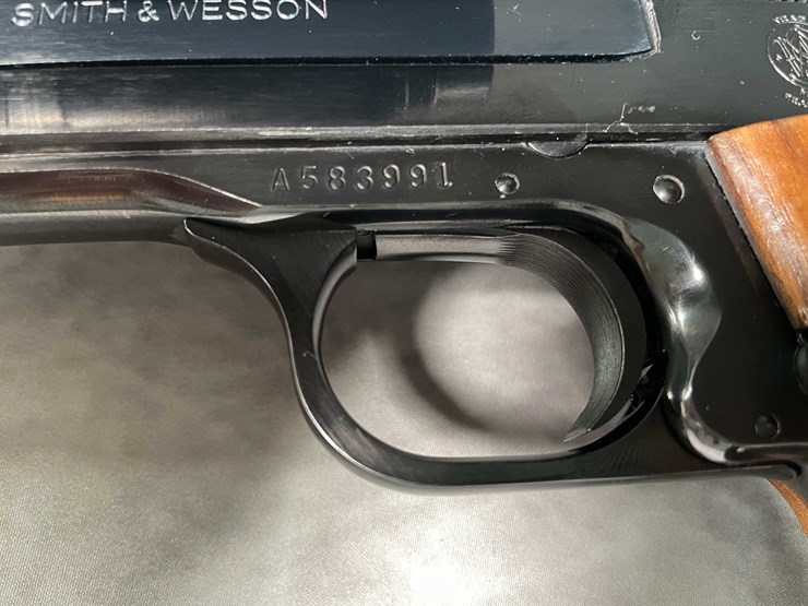 #5176-•-smith-&-wesson-model-41,-22-lr-semi-auto-pistol,-sn:-a583991,-(neenah,-wi)-image-24