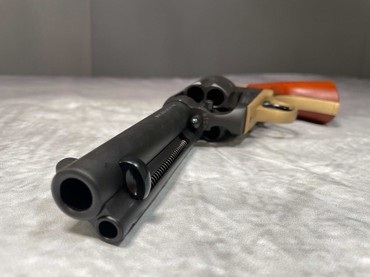 #5163-•-stoeger-cattleman,-45-colt-revolver,-sn:-um3413,-(neenah,-wi)-image-32