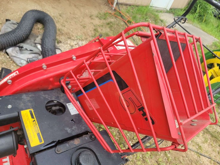 troy-built-5hp-chipper/vac,-motor-is-free-image-6