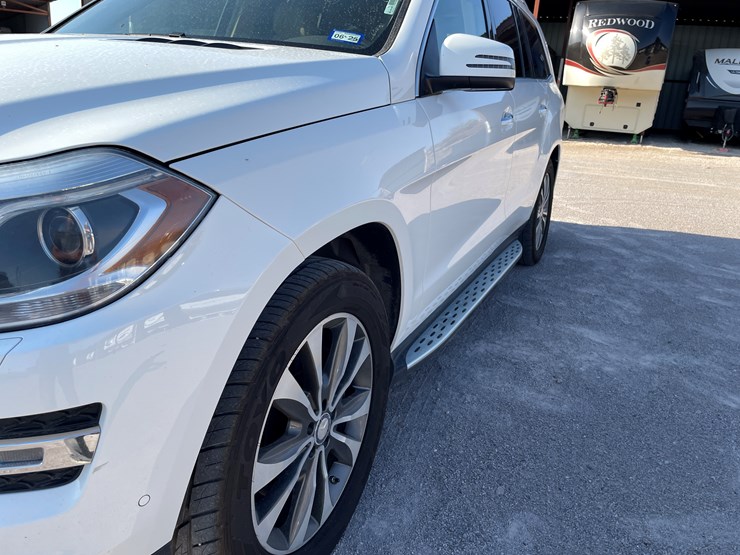 2015-mercedes-benz-gl450-image-118