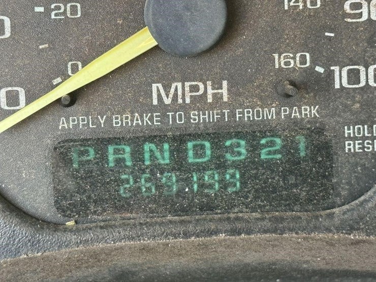 2001-chevrolet-silverado-image-27