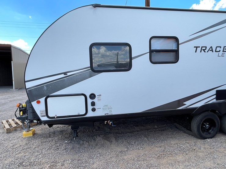 #499-•-2021-tracer-le-camper-(title-in-delay)-image-52