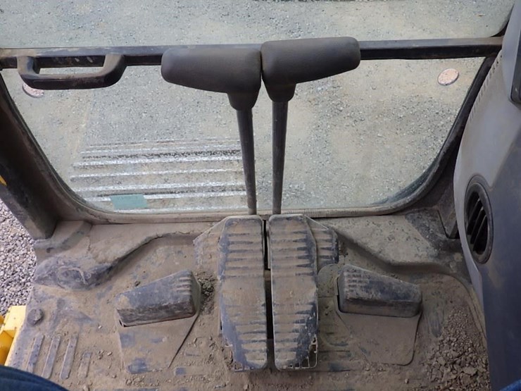 2016-komatsu-pc490-lc-11-image-38