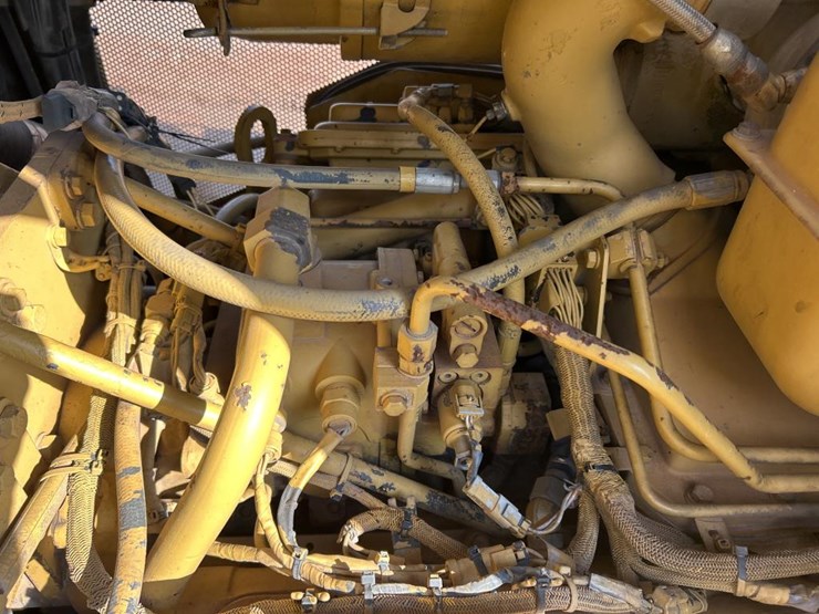 caterpillar-d9r-image-34