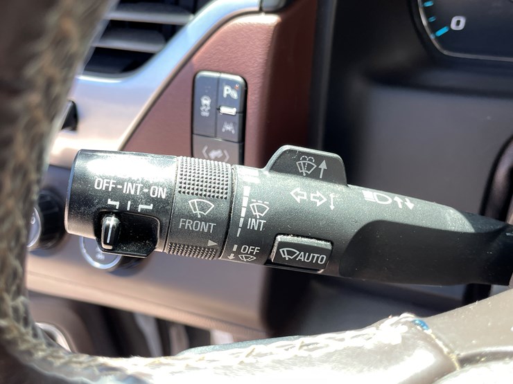 2017-chevrolet-tahoe-image-62
