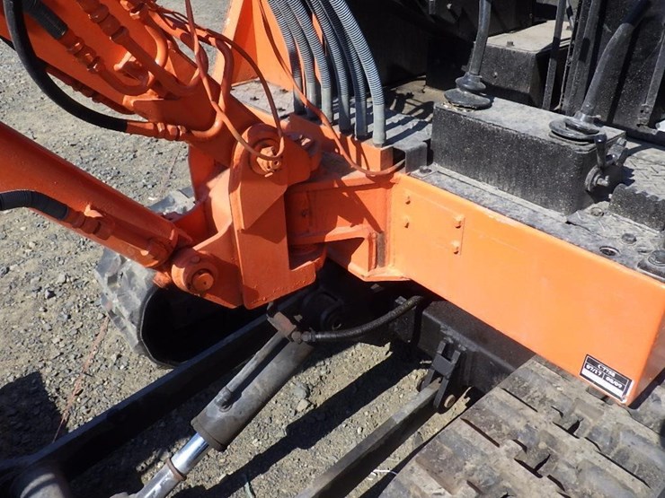 airman-hm20-hydraulic-excavator-image-11