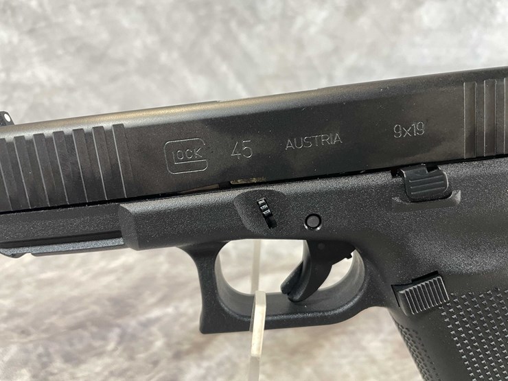 #5140-•-glock-g45,-9mm-luger-pistol,-sn:-brkw514,-(neenah,-wi)-image-17