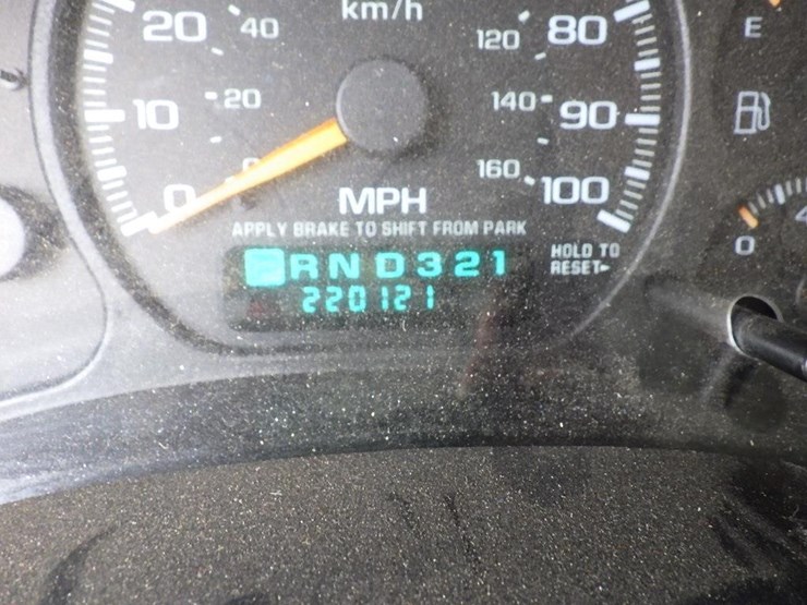 1999-gmc-1500-image-18