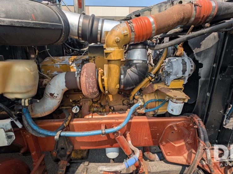 1993-peterbilt-357-image-9