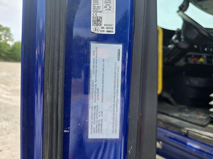 2019-freightliner-cascadia-126-image-55