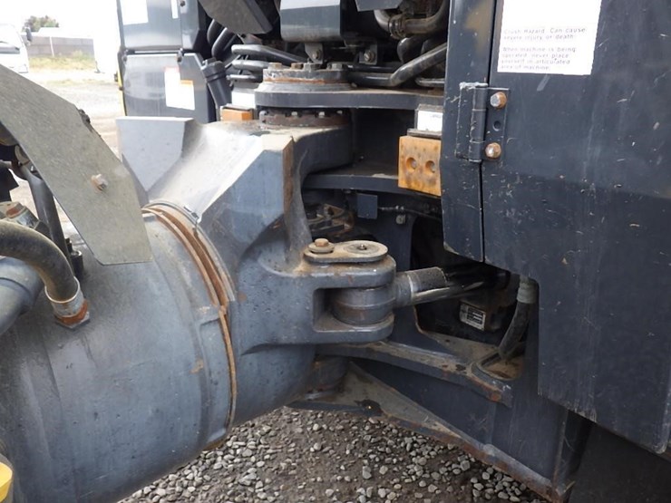 2016-komatsu-hm400-5-image-23