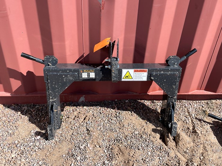 #2052-•-class-1-tractor-quick-hitch-image-1