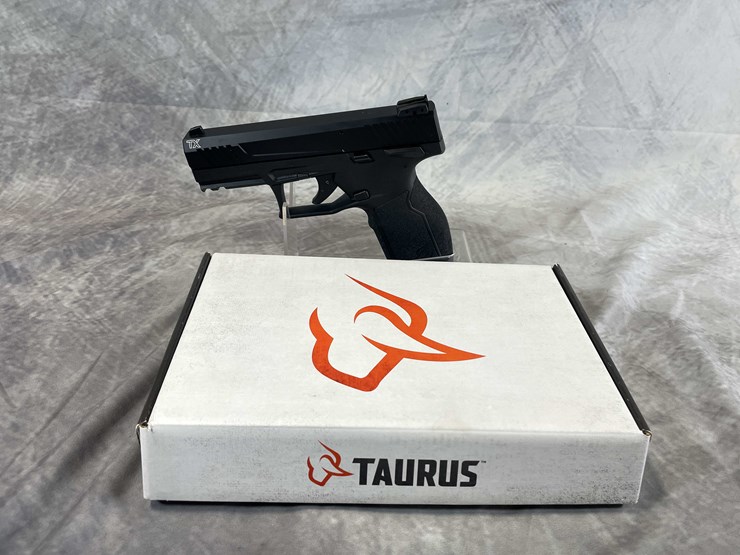 #5144-•-taurus,-22-lr-pistol,-sn:-tx22141,-(neenah,-wi)-image-1