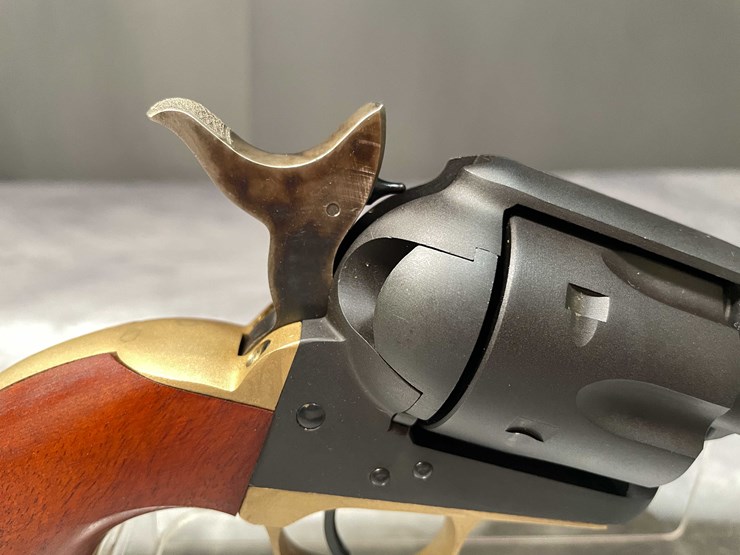 #5163-•-stoeger-cattleman,-45-colt-revolver,-sn:-um3413,-(neenah,-wi)-image-29