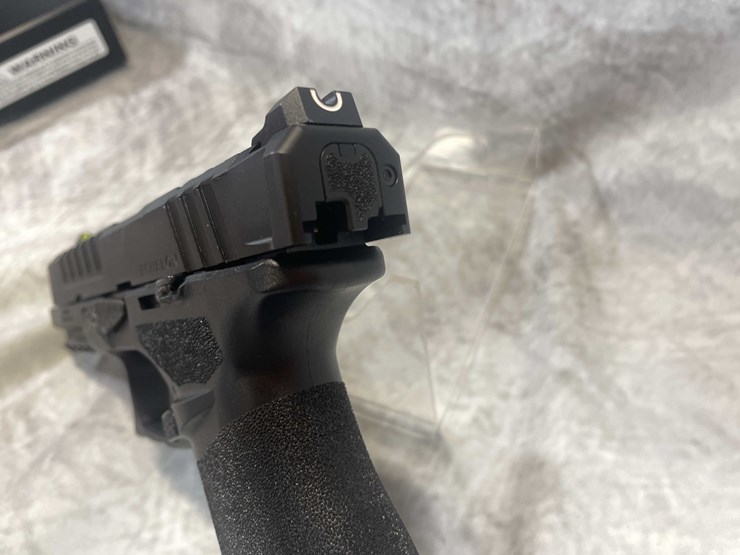 #5164-•-springfield-armory-echelon,-9mm-luger-pistol,-sn:-bf144620,-(neenah,-wi)-image-8
