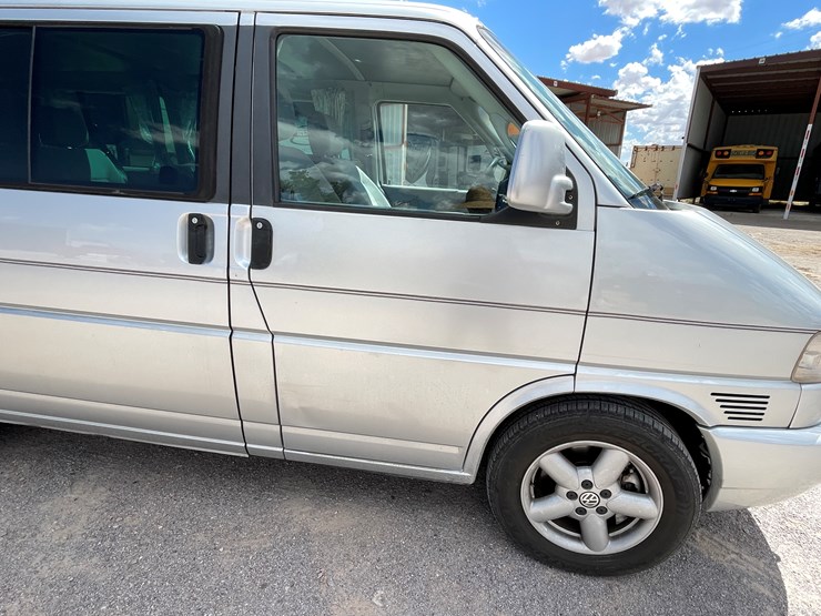 #501-•-2002-volkswagen-eurovan-mv-(title-in-delay)-image-99