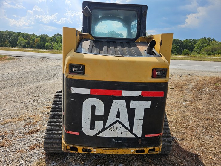 caterpillar-247b-image-11