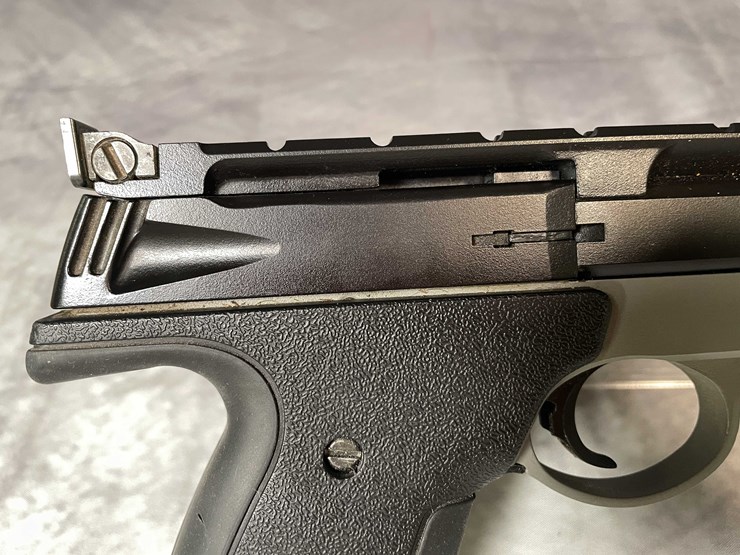 #5160-•-smith-&-wesson-22a,-22-lr-pistol,-sn:-uce4779,-(neenah,-wi)-image-9