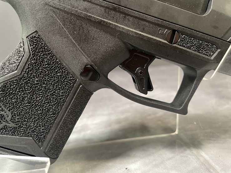 #5156-•-taurus-gx4,-9mm-luger-pistol,-sn:-1ga44039,-(neenah,-wi)-image-14