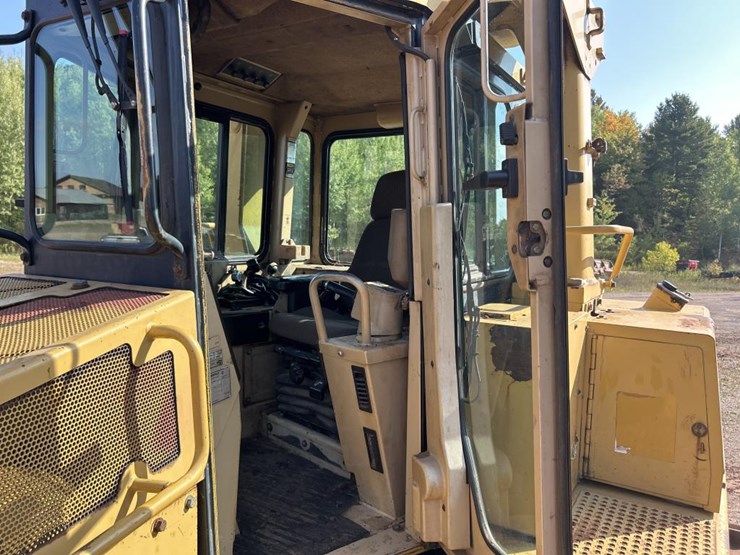 caterpillar-d9r-image-46