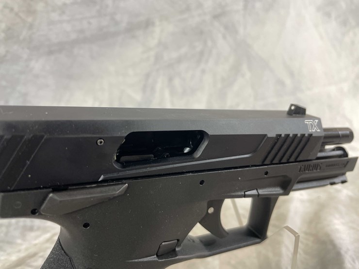 #5144-•-taurus,-22-lr-pistol,-sn:-tx22141,-(neenah,-wi)-image-11