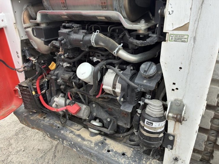 2019-bobcat-t770-image-12
