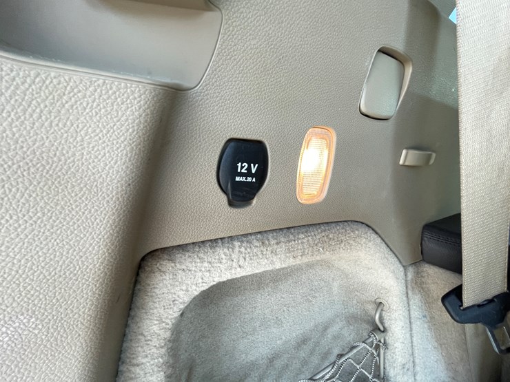 2015-mercedes-benz-gl450-image-49