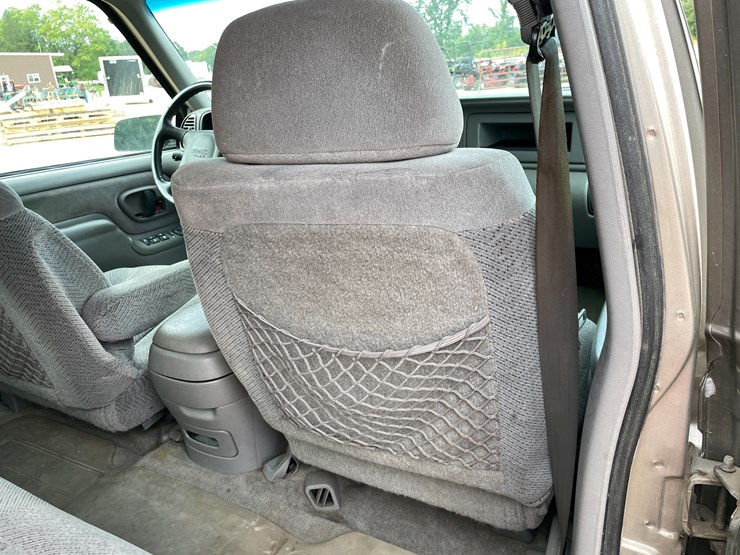1999-gmc-2500-image-49